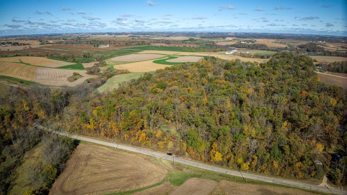 7880 East Lamont Road Argyle, WI 53504 - Photo 24 of 66