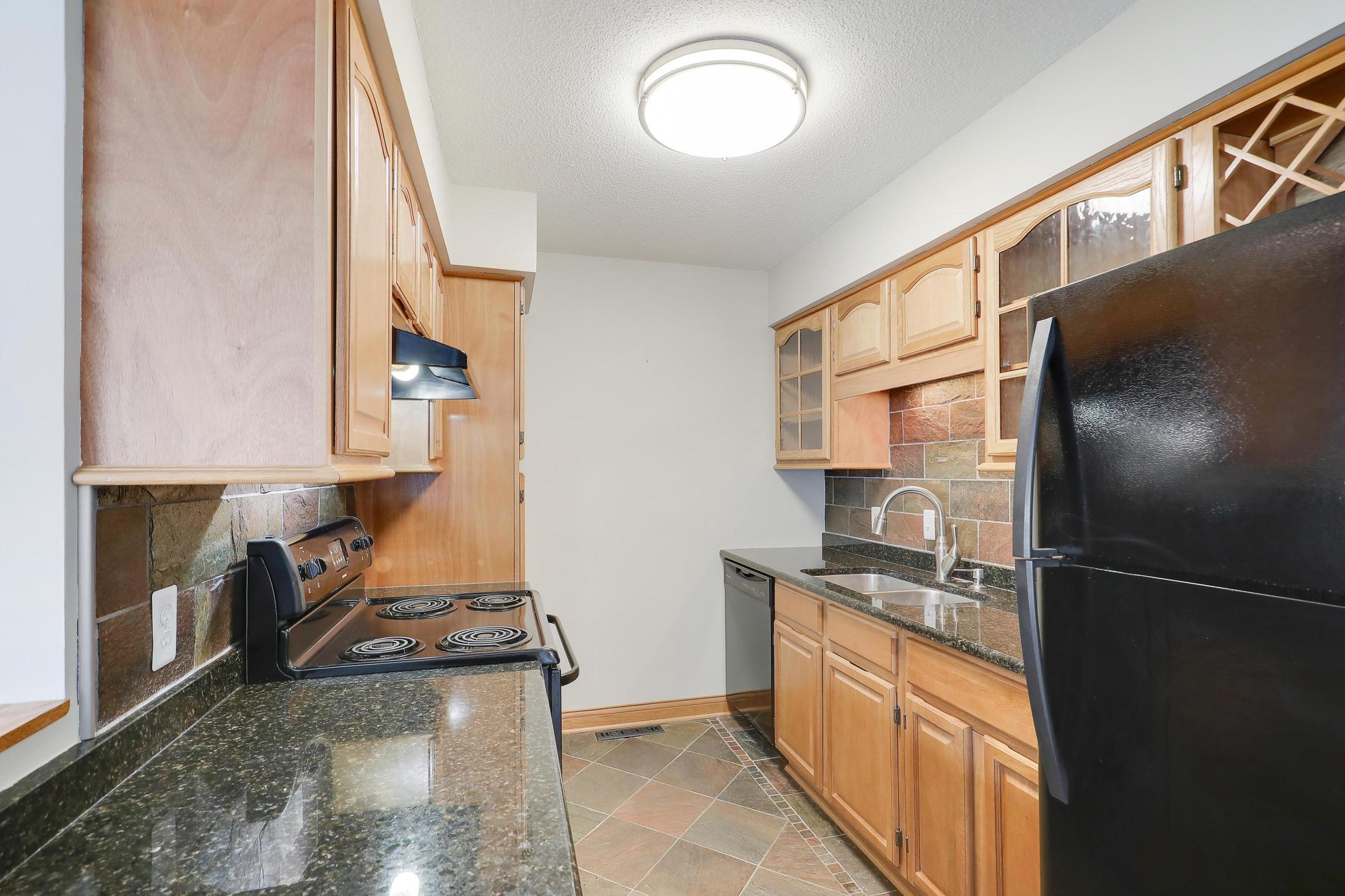 5478 Egan Drive Savage, MN 55378 - Photo 15 of 40