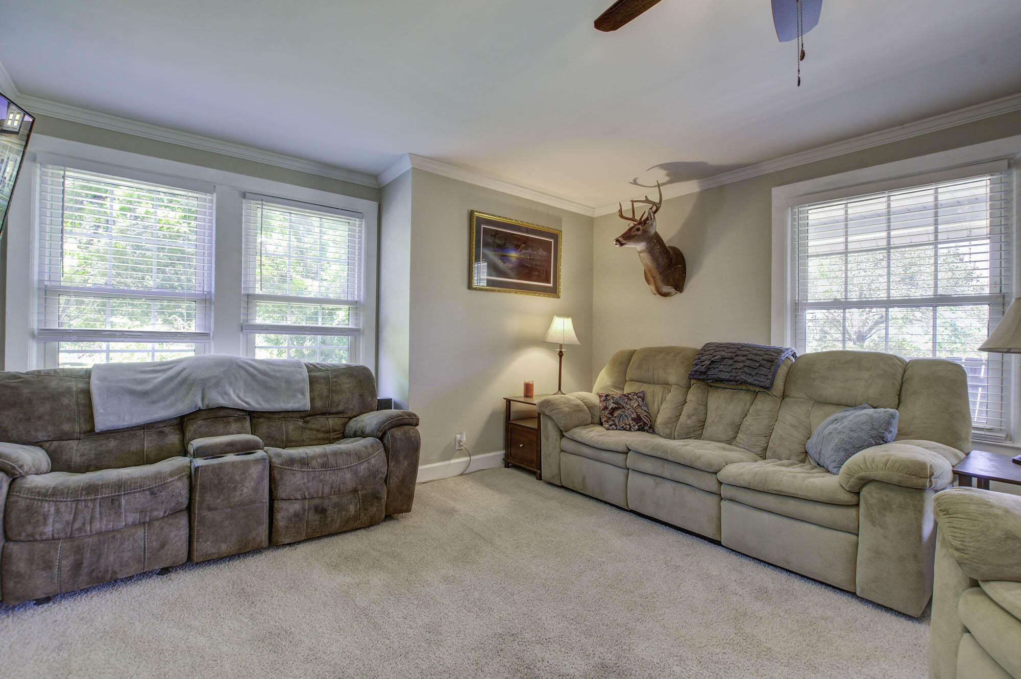 633 Country Club Road Andrews, SC 29510 - Photo 8 of 71 Living Room