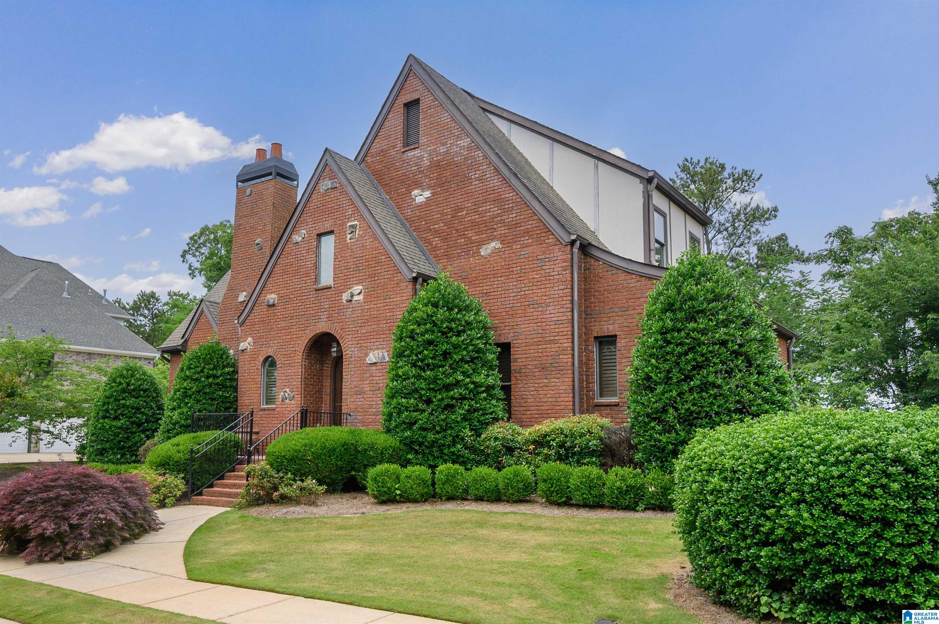5226 Mountain Ridge Parkway Birmingham, AL 35222 - Photo 2 of 52
