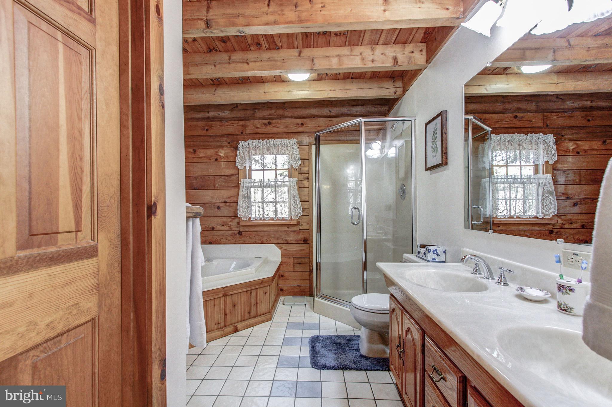 2599 Hill Road Green Lane, PA 18054 - Photo 28 of 71 Gallery Image 28