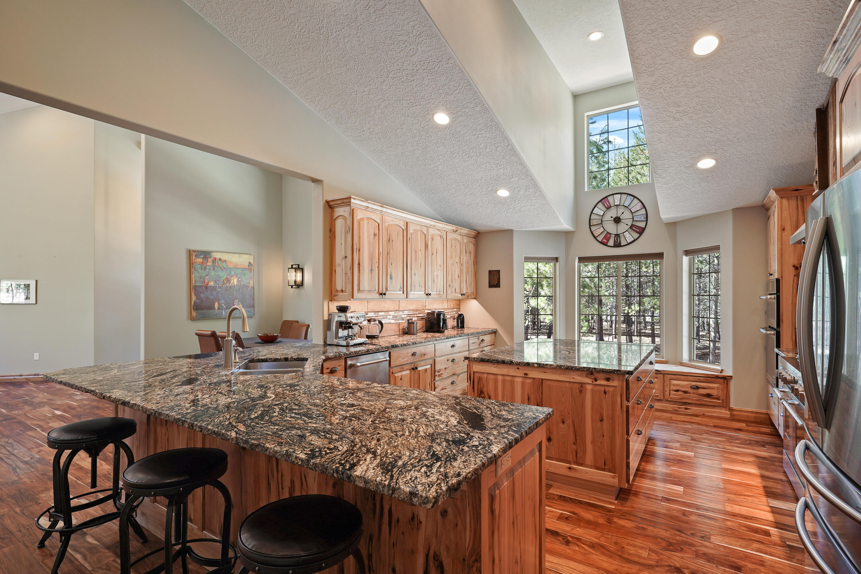 55420 Huntington Road Bend, OR 97707 - Photo 36 of 52 DSC00653