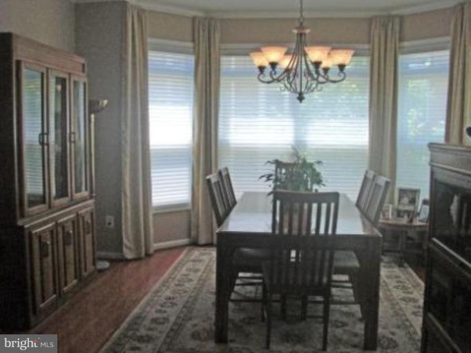 10275 Rutland Round Road, Unit 41 Columbia, MD 21044 - Photo 2 of 17 Window Treatments & Windows Convey!