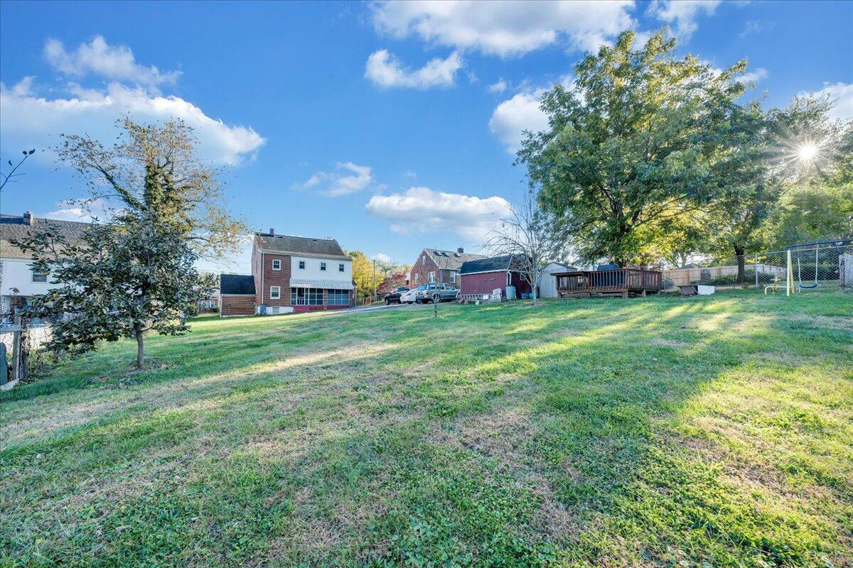 136 Fugate Road Northeast Roanoke, VA 24012 - Photo 33 of 40 33-MIB03888