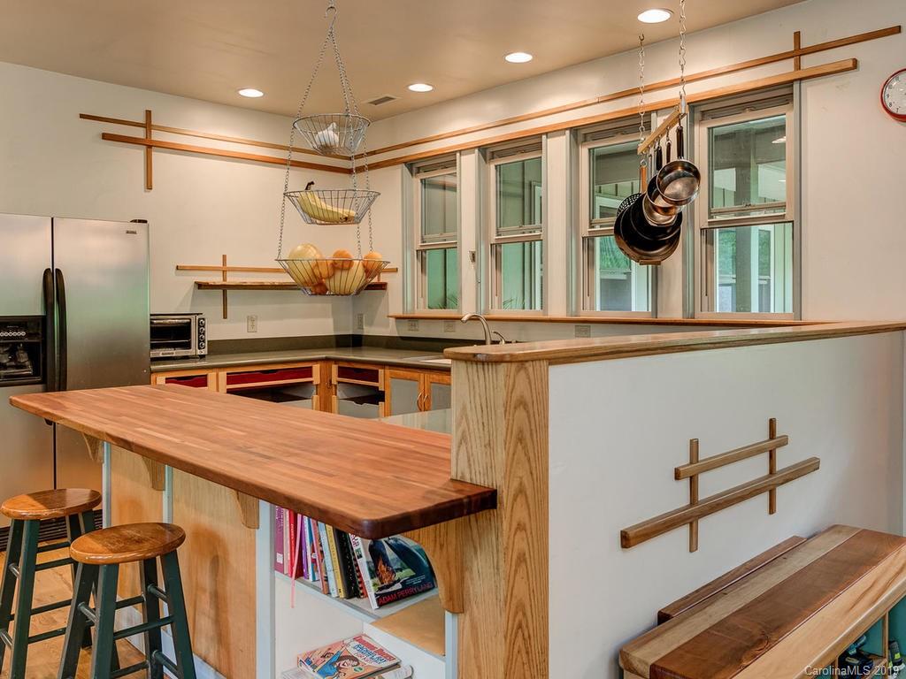 219 Azalea Road East, Unit A Asheville, NC 28805 - Photo 15 of 31 Gallery Image 15