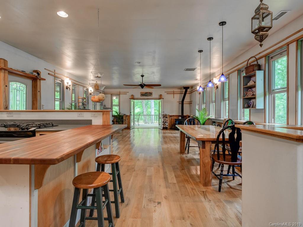 219 Azalea Road East, Unit A Asheville, NC 28805 - Photo 17 of 31 Gallery Image 17