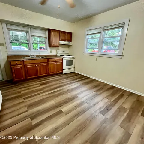 $1,200 | 208 1st Street, Unit 1, Dalton, PA 18414