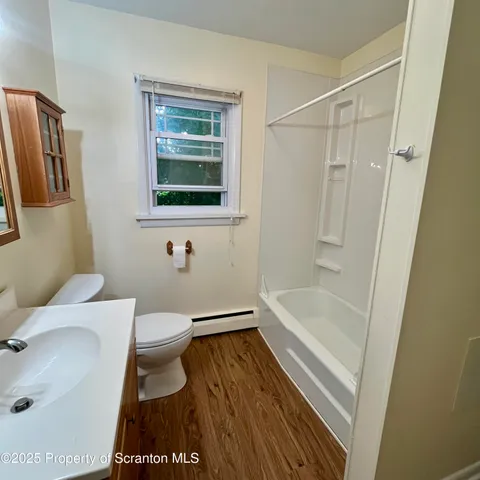 $1,200 | 208 1st Street, Unit 1, Dalton, PA 18414