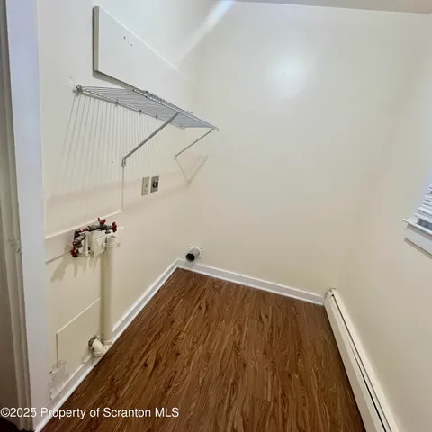 $1,200 | 208 1st Street, Unit 1, Dalton, PA 18414