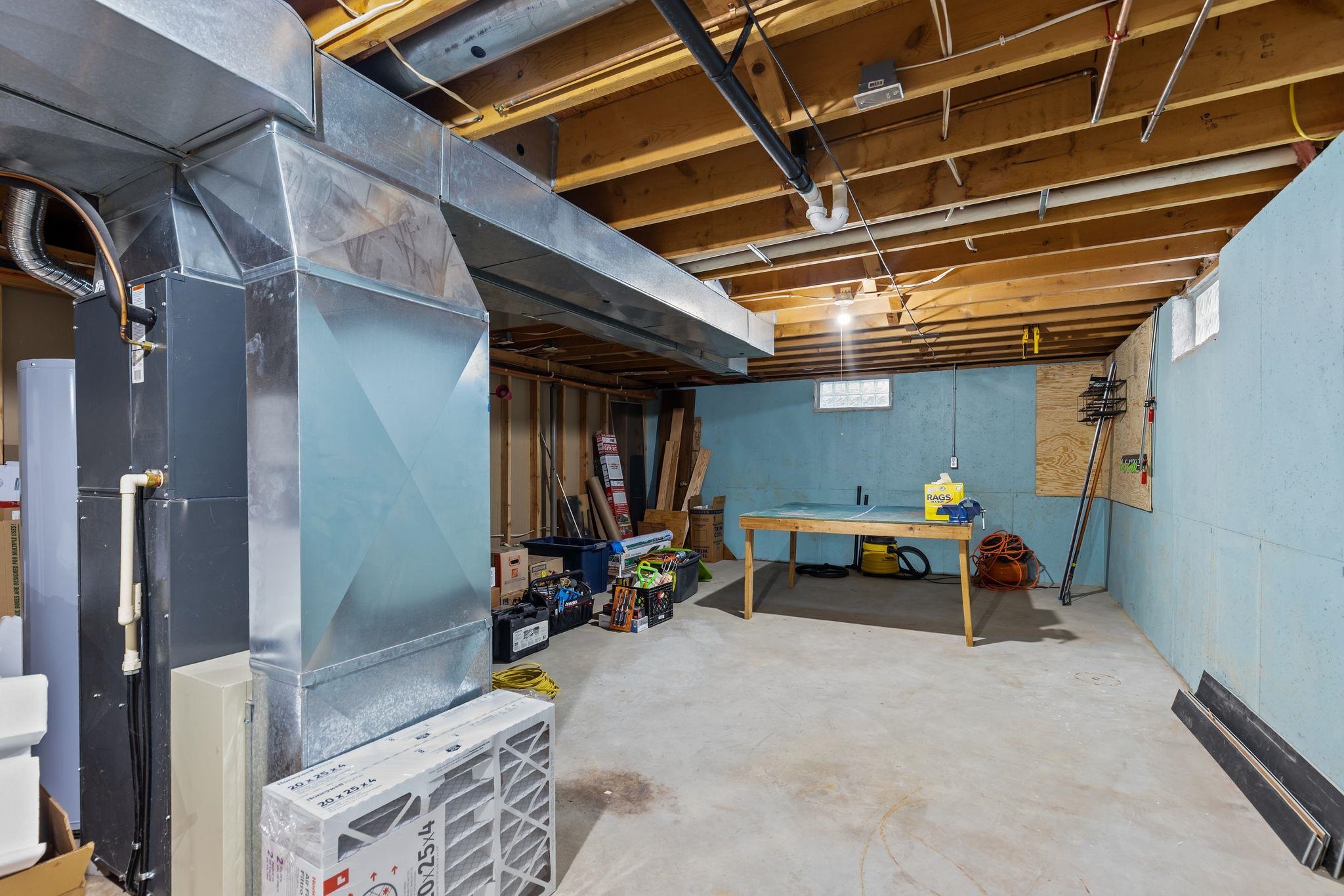 431 Robert Lane Green Bay, WI 54311 - Photo 33 of 46 Gallery Image 33