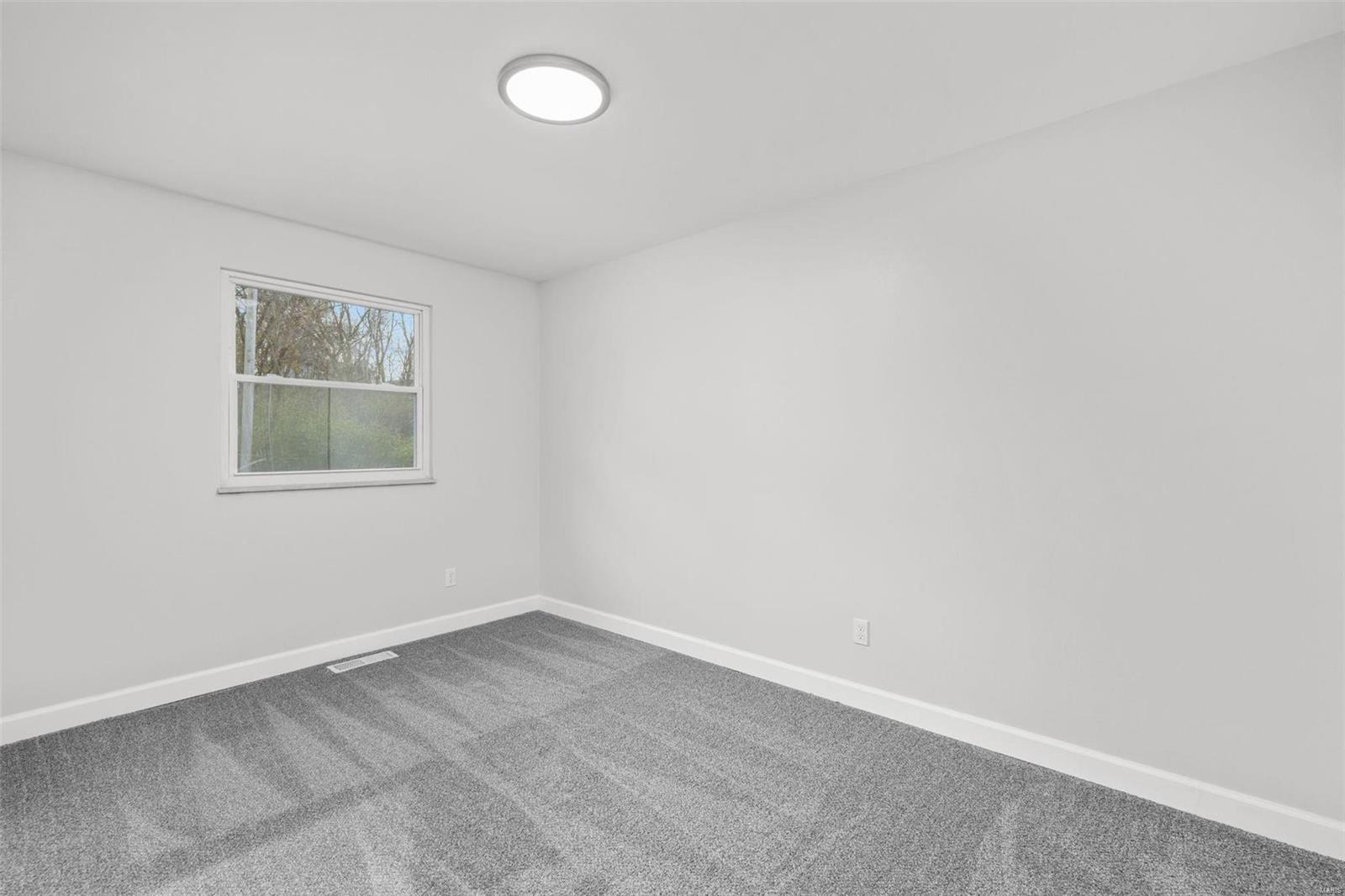 4151 McClay Road St. Charles, MO 63304 - Photo 17 of 20