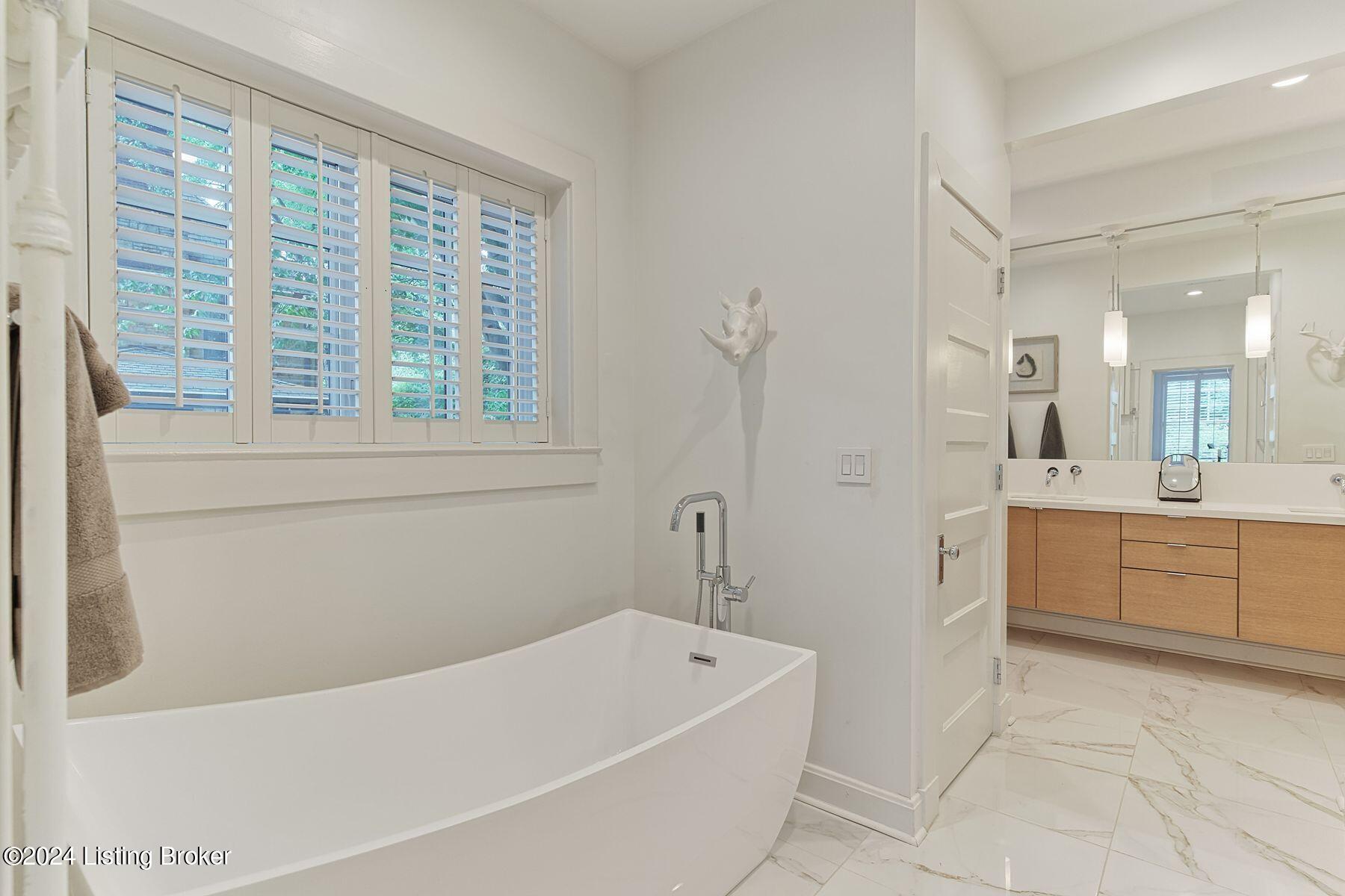 84 Valley Road Louisville, KY 40204 - Photo 19 of 37 photo_online_019