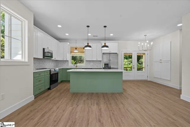 $550,000 | 7 Farrell Kirk Lane, Greenville, SC 29615