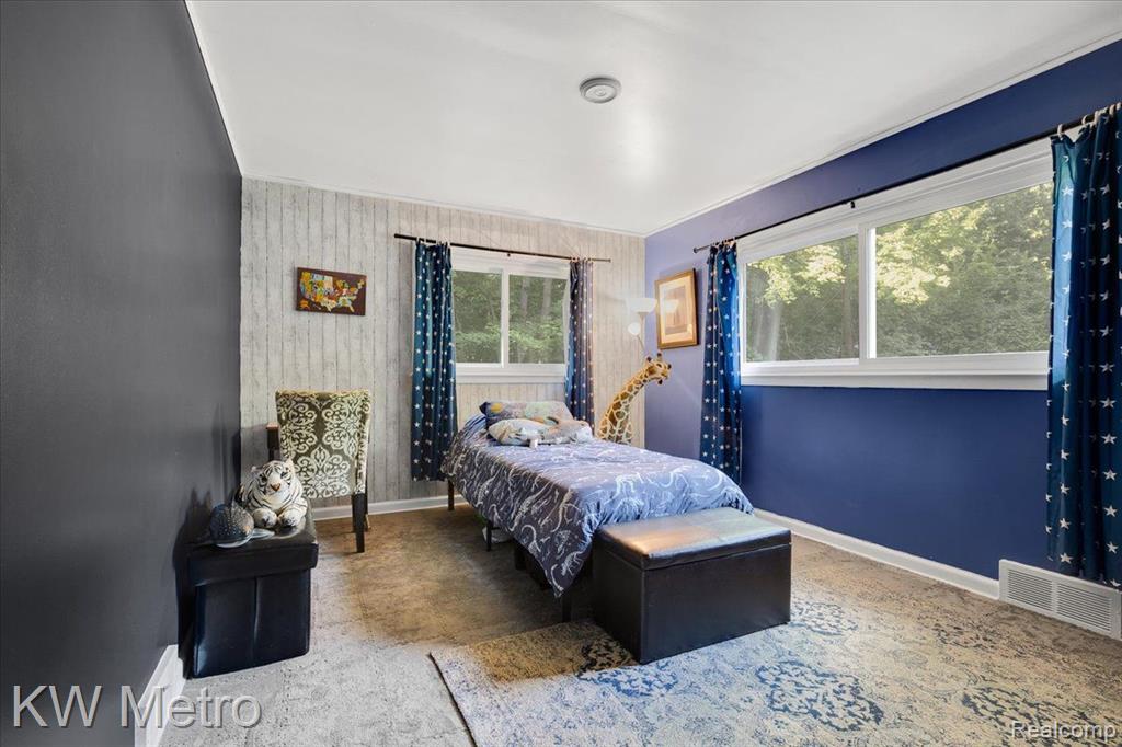 23855 Beech Road Southfield, MI 48033 - Photo 12 of 35