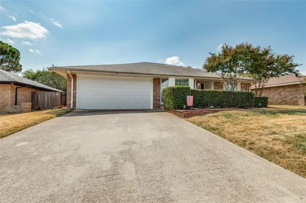 $378,000 | 500 Bayberry Lane, Euless, TX 76039
