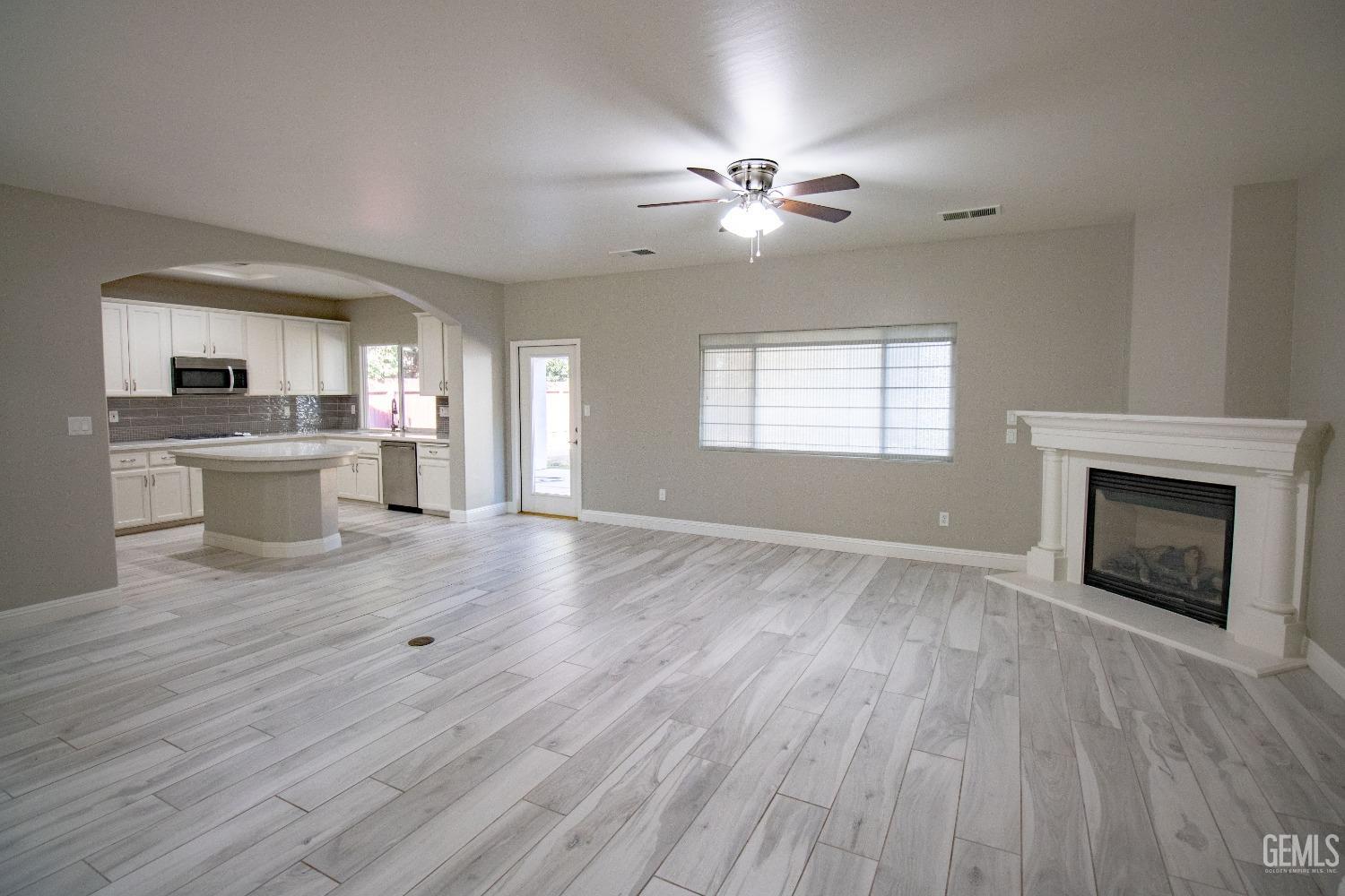 Undisclosed Address Bakersfield, CA 93311 - Photo 7 of 30