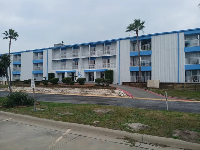 $1,750 | 14300 South Padre Island Drive, Unit 199, Corpus Christi, TX 78418