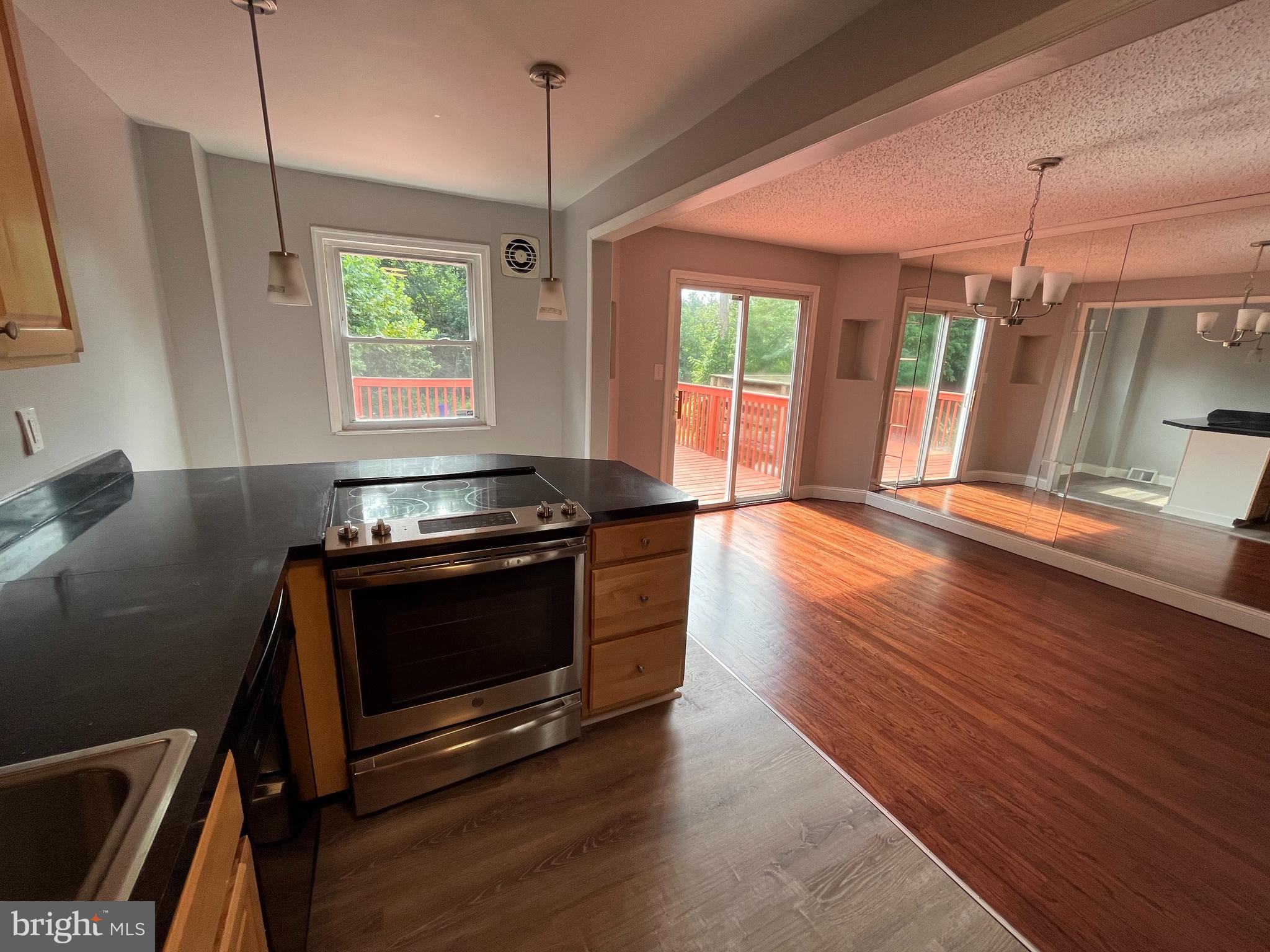 1460 Rainer Road Brookhaven, PA 19015 - Photo 7 of 18