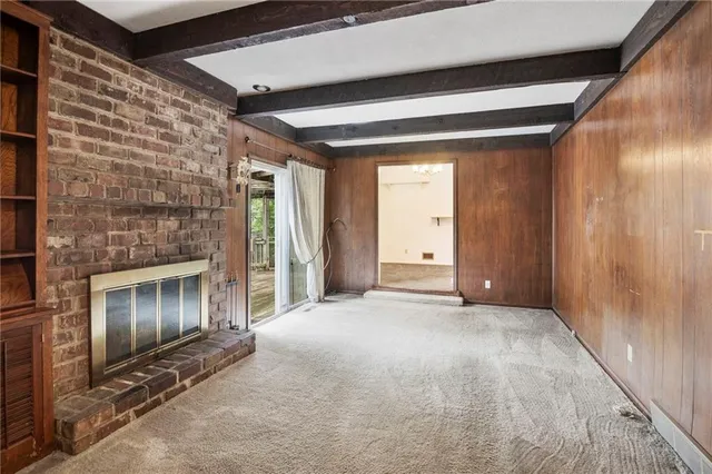 $285,000 | 505 Southwest Murray Road, Lee's Summit, MO 64081