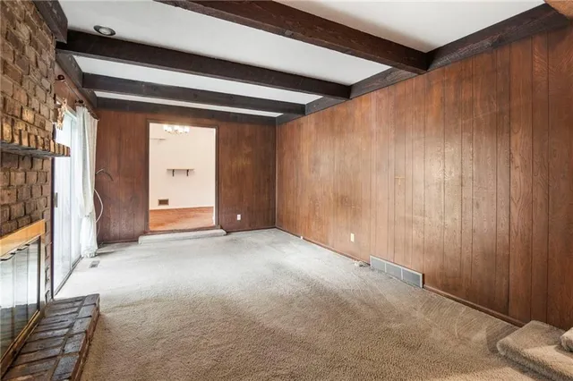 $285,000 | 505 Southwest Murray Road, Lee's Summit, MO 64081