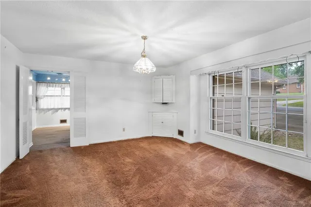 $285,000 | 505 Southwest Murray Road, Lee's Summit, MO 64081