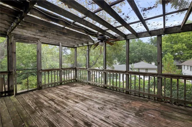 $285,000 | 505 Southwest Murray Road, Lee's Summit, MO 64081