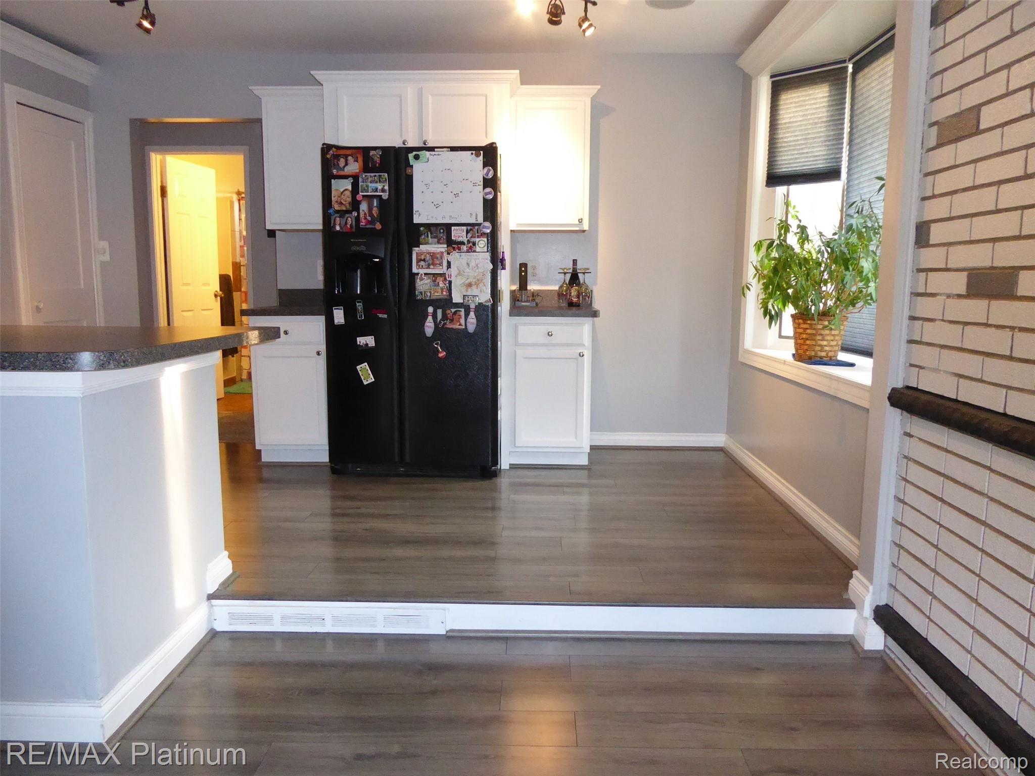 15416 Colbert Street Romulus, MI 48174 - Photo 9 of 22 Breakfast Nook 1.JPG