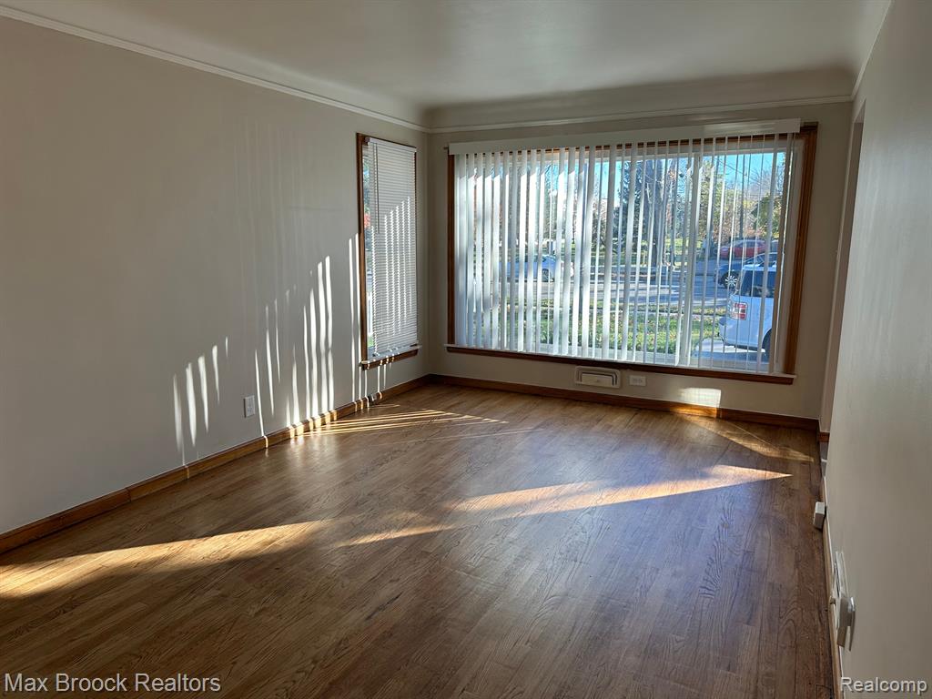 3914 West 13 Mile Road Royal Oak, MI 48073 - Photo 7 of 14