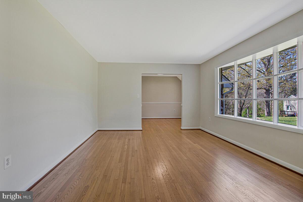 9685 Howes Road Dunkirk, MD 20754 - Photo 16 of 35 Formal living room