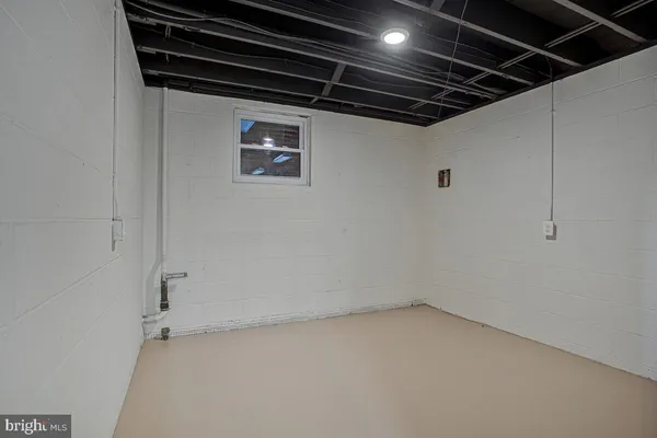 $3,800 | 9685 Howes Road, Dunkirk, MD 20754