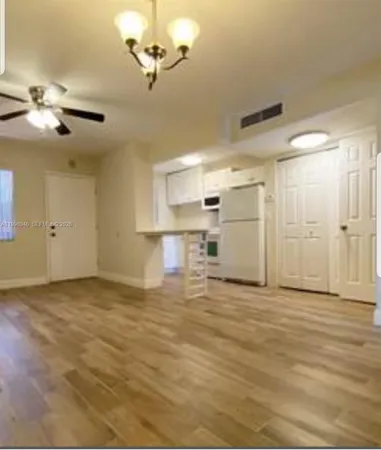 $1,800 | 12500 Northeast 5th Avenue, Unit 309, North Miami, FL 33161