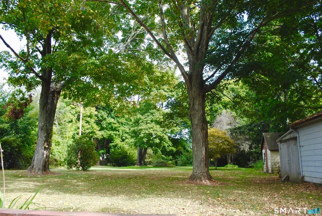 $1,700 | 60 Grove Street, Unit B, Clinton, CT 06413