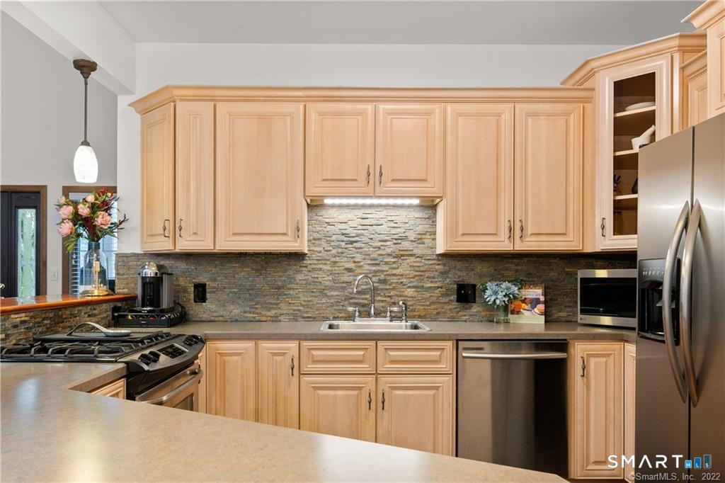 148 Balazs Road Willington, CT 06279 - Photo 11 of 40 Gallery Image 11