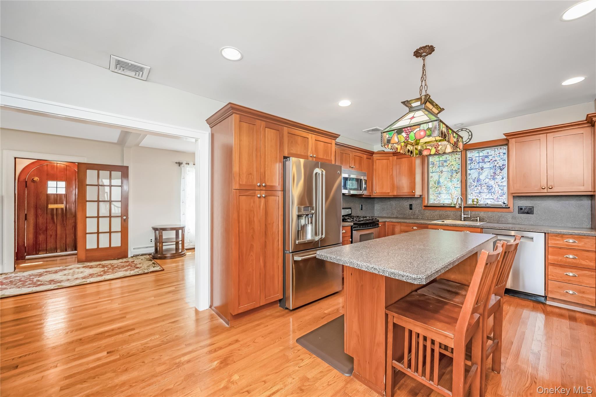 83 Village Line Road Babylon, NY 11702 - Photo 8 of 45 Gallery Image 8