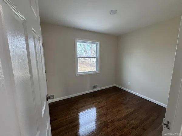 $639,900 | 189 Whitetail Lane, Central Islip, NY 11722