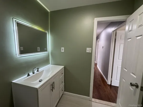 $639,900 | 189 Whitetail Lane, Central Islip, NY 11722