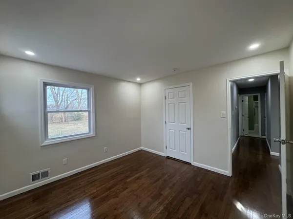 $639,900 | 189 Whitetail Lane, Central Islip, NY 11722