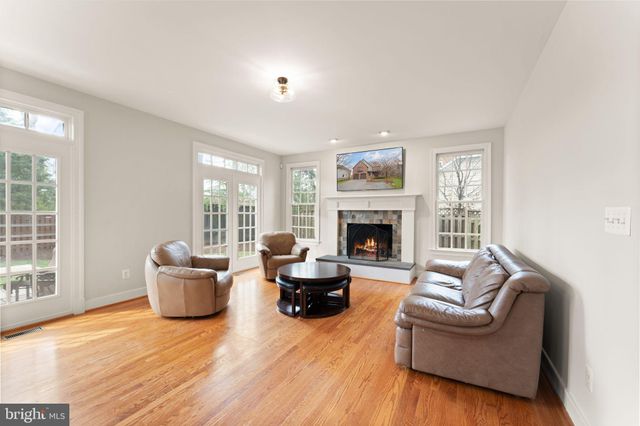 $1,750,000 | 1516 Pathfinder Lane, McLean, VA 22101