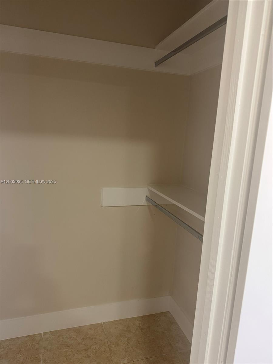 6901 Pembroke Road, Unit 1 Pembroke Pines, FL 33023 - Photo 12 of 14