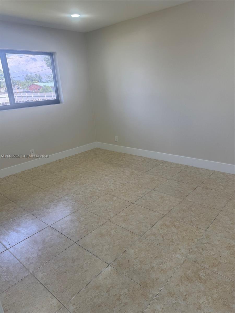 6901 Pembroke Road, Unit 1 Pembroke Pines, FL 33023 - Photo 8 of 14