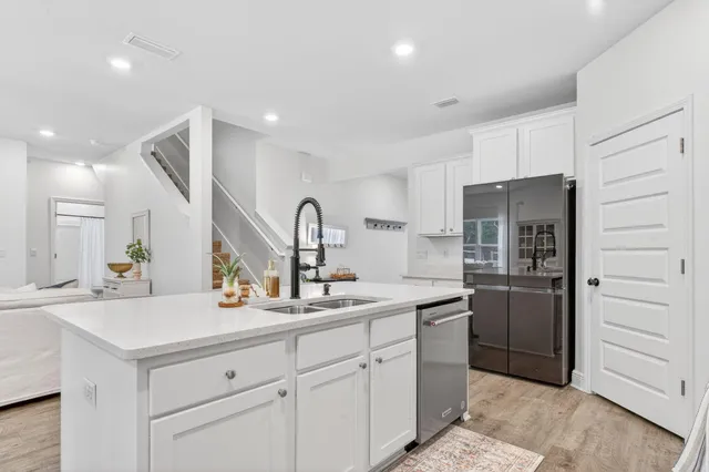 $575,000 | 100 Oak Trees Lane West, Freeport, FL 32439