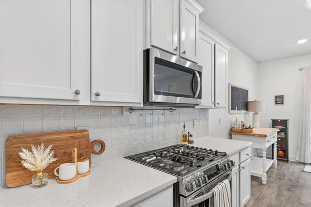 $575,000 | 100 Oak Trees Lane West, Freeport, FL 32439