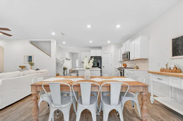 $575,000 | 100 Oak Trees Lane West, Freeport, FL 32439