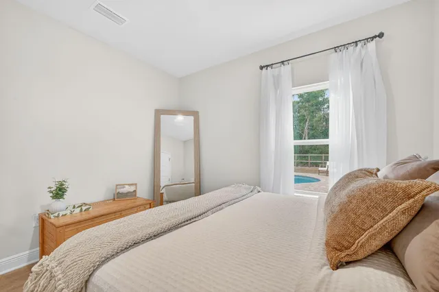 $575,000 | 100 Oak Trees Lane West, Freeport, FL 32439