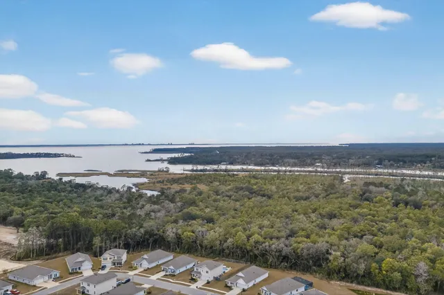 $575,000 | 100 Oak Trees Lane West, Freeport, FL 32439