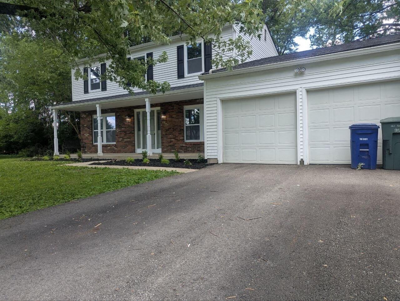 957 Old Farm Road Columbus, OH 43213 - Photo 2 of 35 Image-3