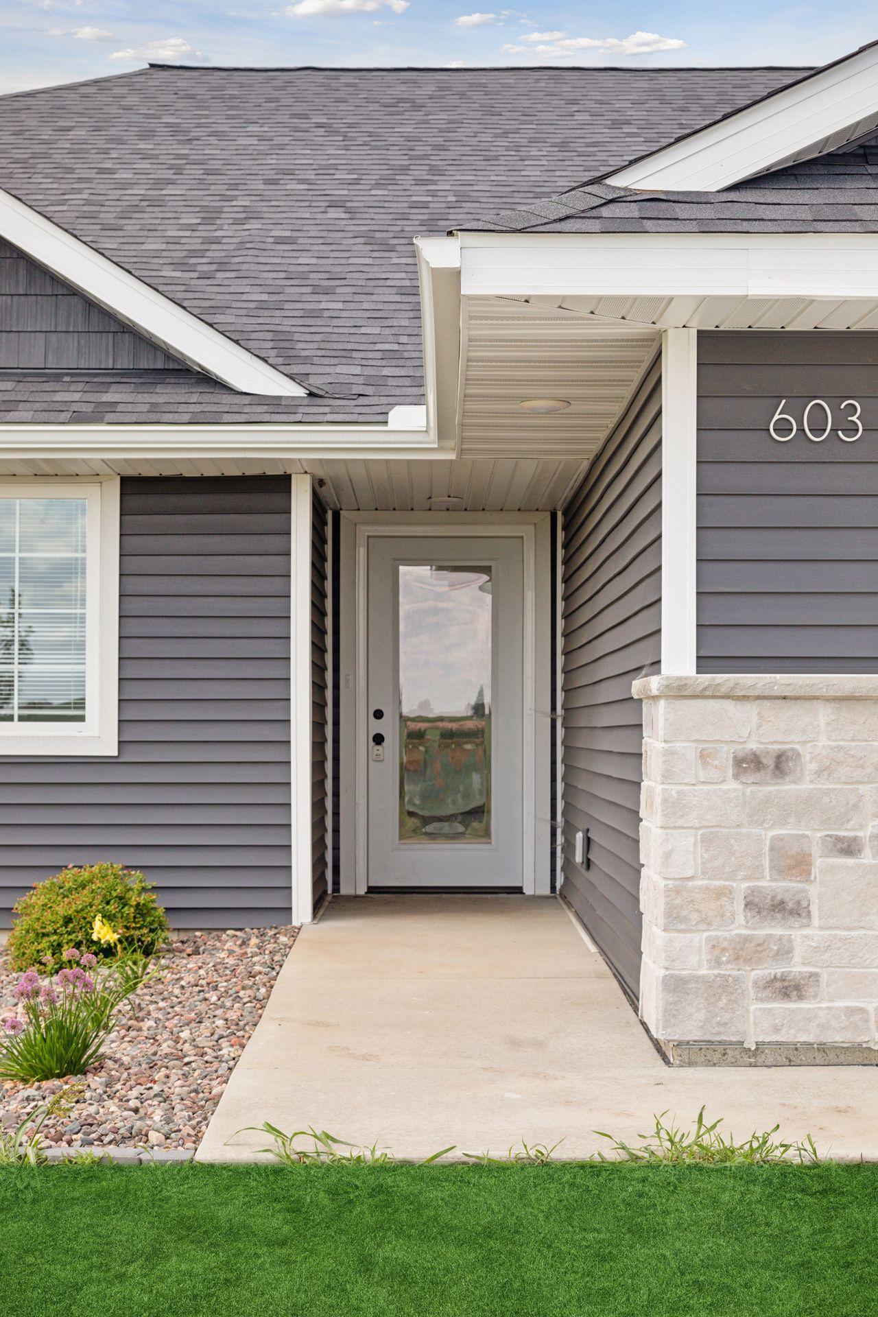 708 South Division Street Roberts, WI 54023 - Photo 2 of 36