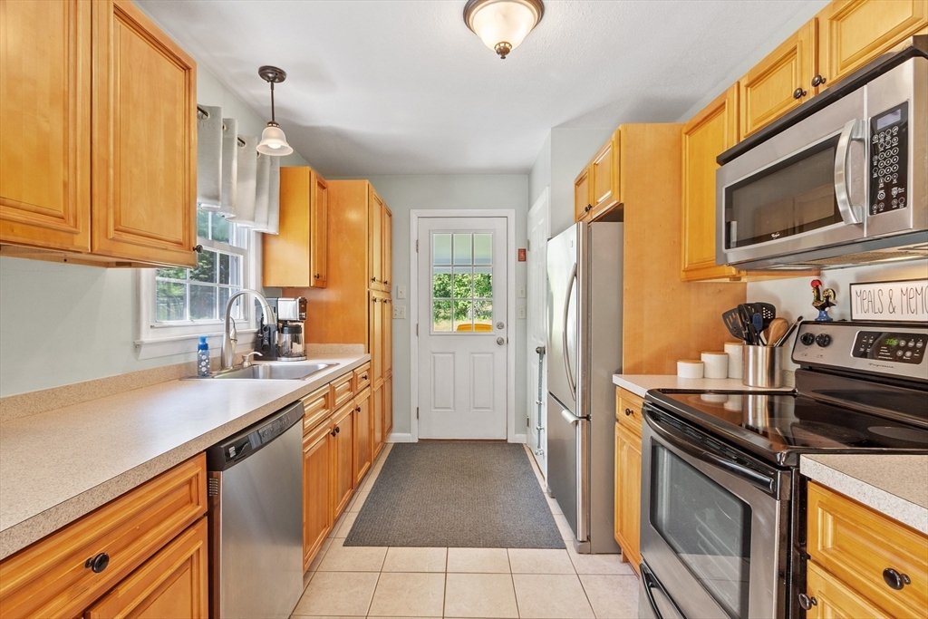 700 New Ipswich Road Ashby, MA 01431 - Photo 10 of 41
