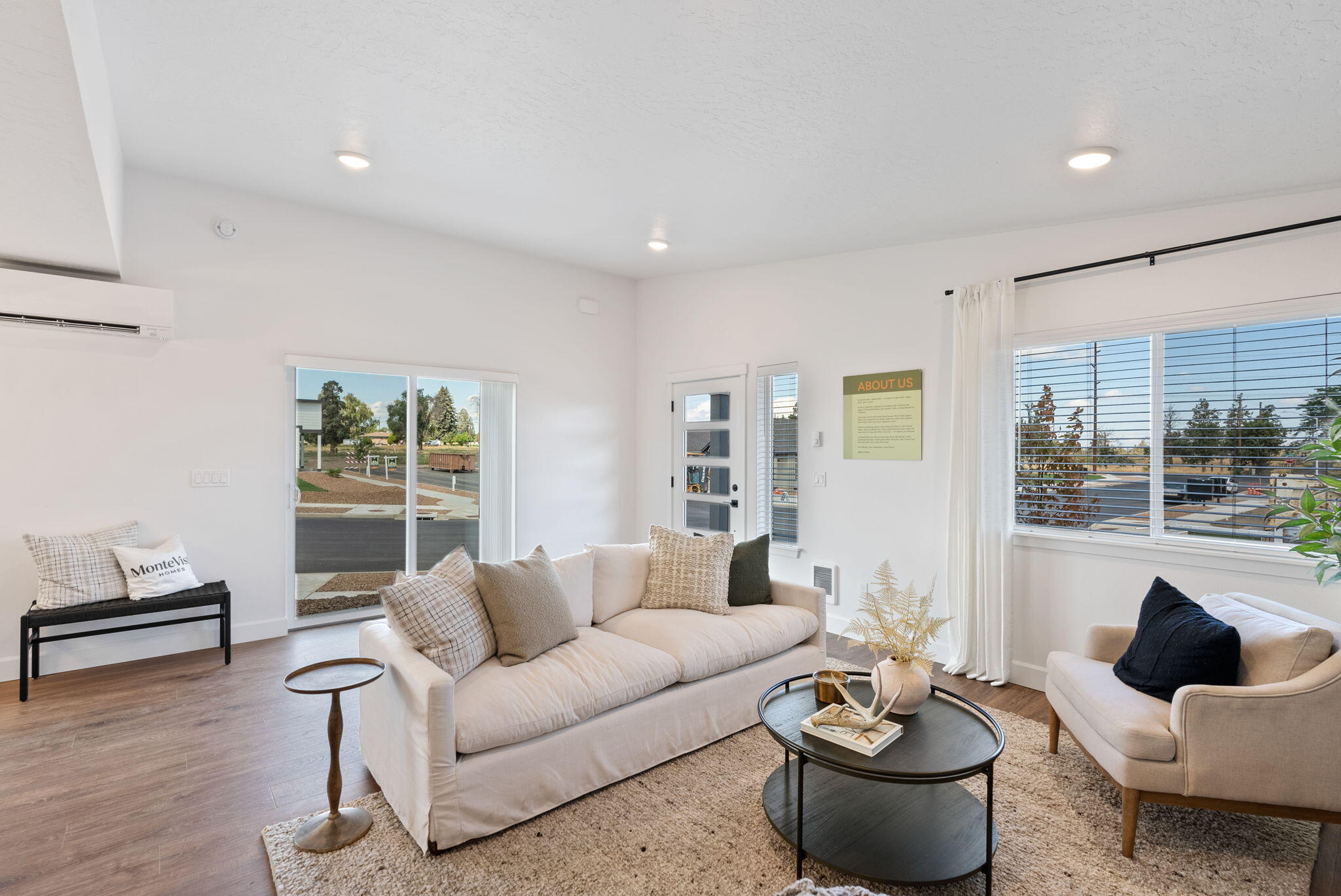 3960 Southwest Obsidian Place, Unit 141 Redmond, OR 97756 - Photo 10 of 28 Sample Photo