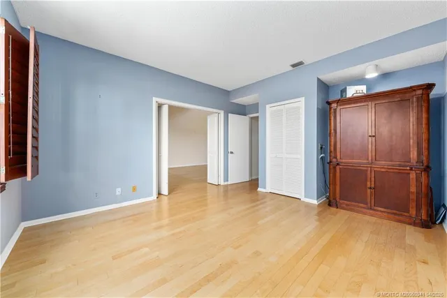 a view of empty room